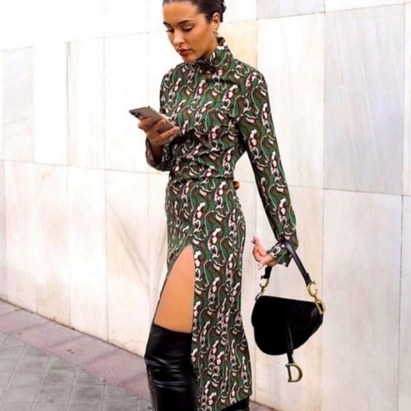 π ZARA GREEN ABSTRACT PRINT FLORAL MOCK NECK SLIT MAXI DRESS! - Picture 2 of 12